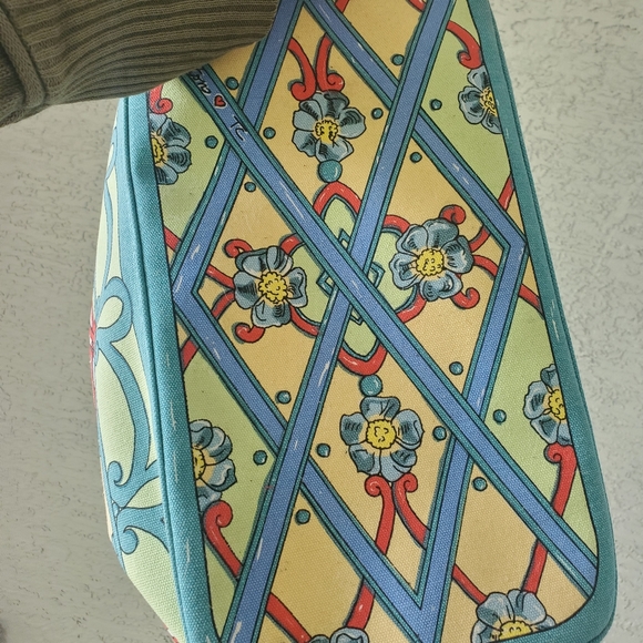 New Large Brighton A Winter's Love Tote. - Picture 13 of 16